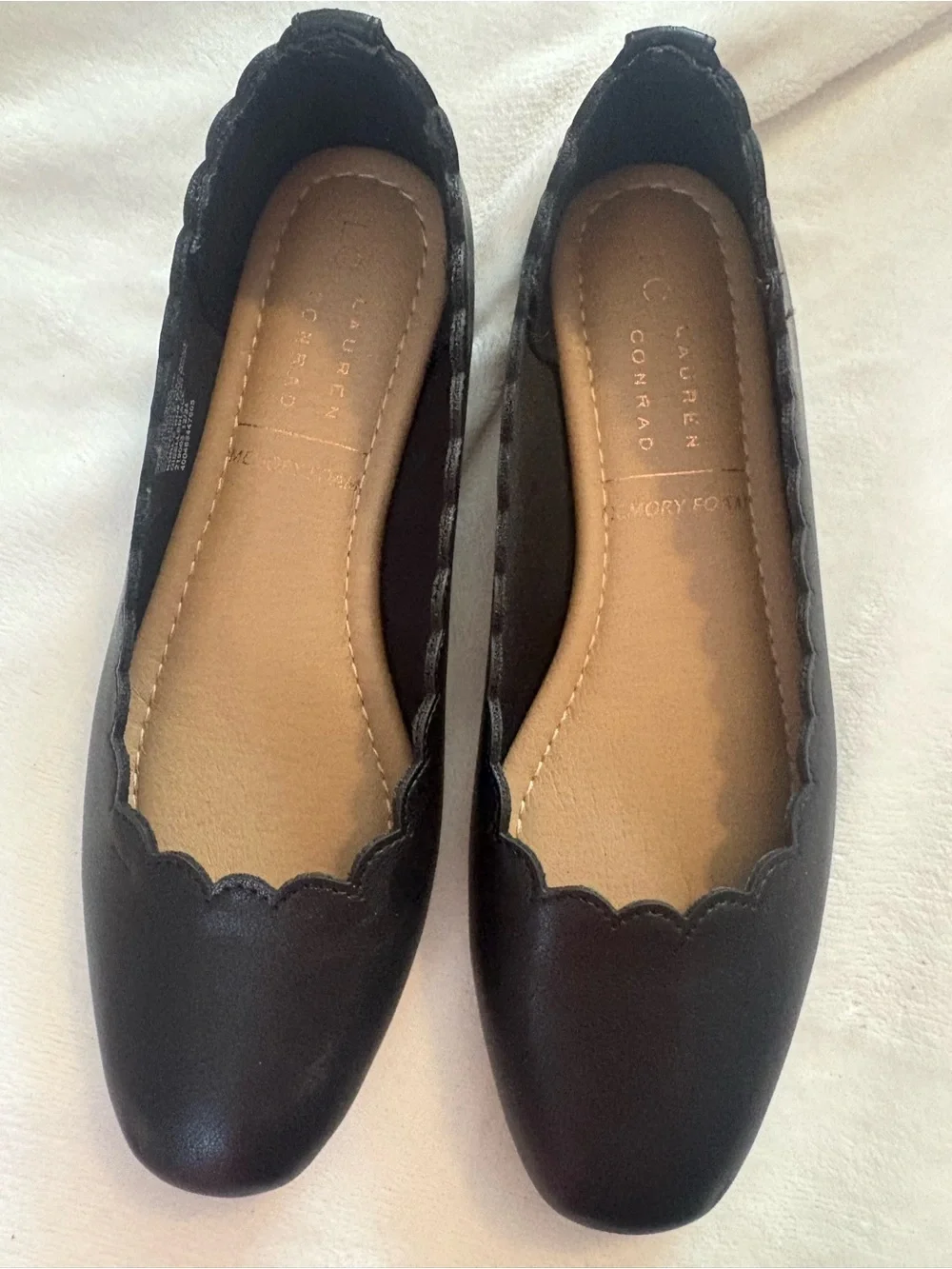LC Lauren Conrad Black Scalloped Ballet Flats